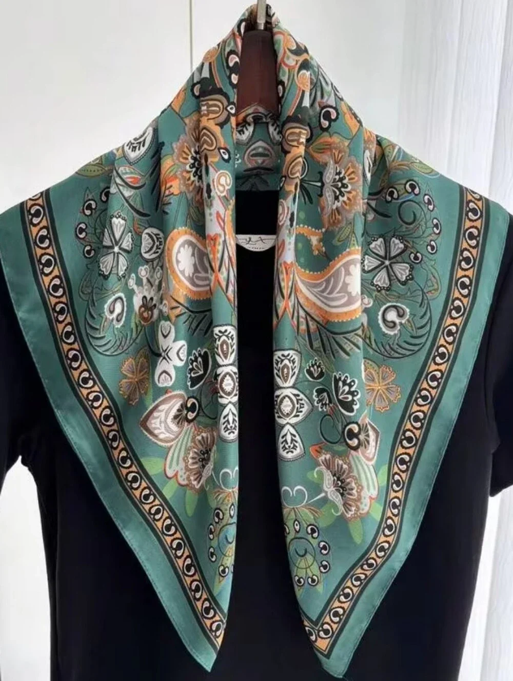 N/A luxurious teal